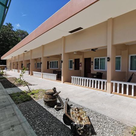 Port Royale Waterpark Resort Dumaguete City Экстерьер фото