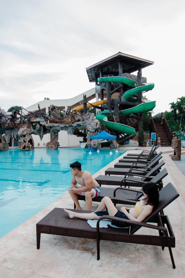 Port Royale Waterpark Resort Dumaguete City Экстерьер фото
