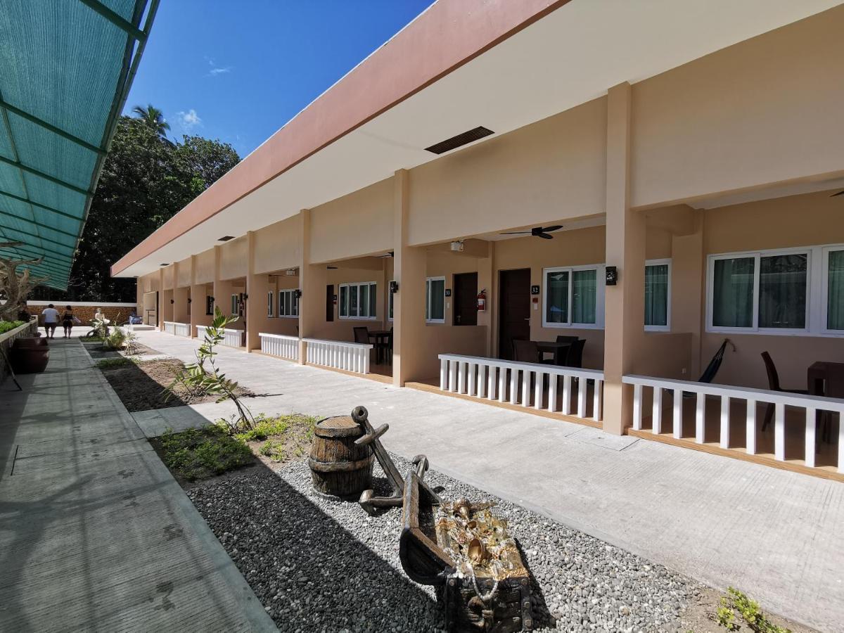 Port Royale Waterpark Resort Dumaguete City Экстерьер фото